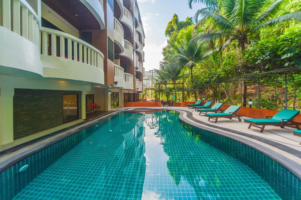 Ratana Hill Patong Aparthotel Bagian luar foto