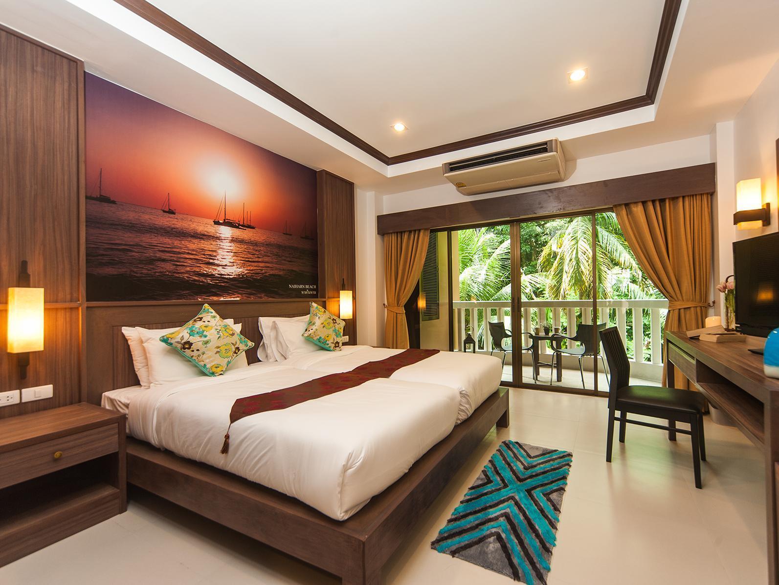 Ratana Hill Patong Aparthotel Bagian luar foto