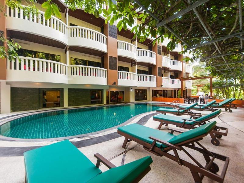 Ratana Hill Patong Aparthotel Bagian luar foto