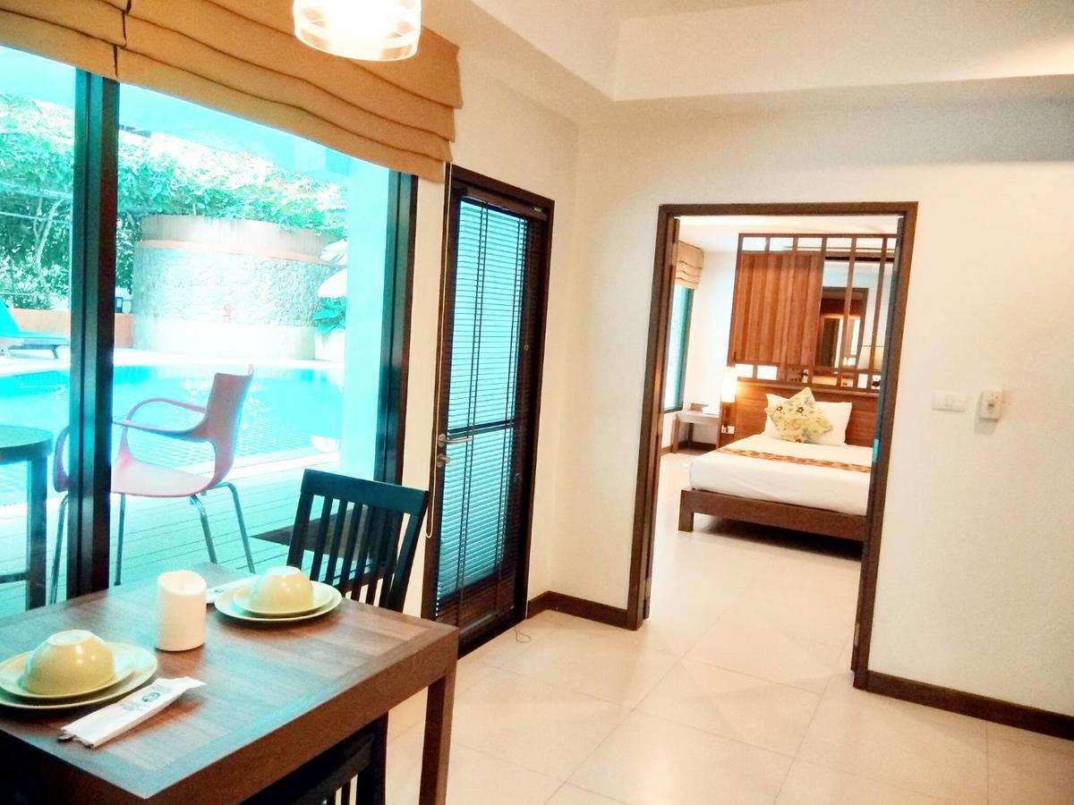 Ratana Hill Patong Aparthotel Bagian luar foto